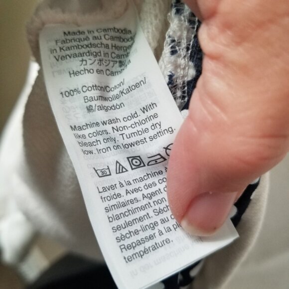 J.Crew crewneck sweatshirt with polka dot detail - Picture 4 of 7